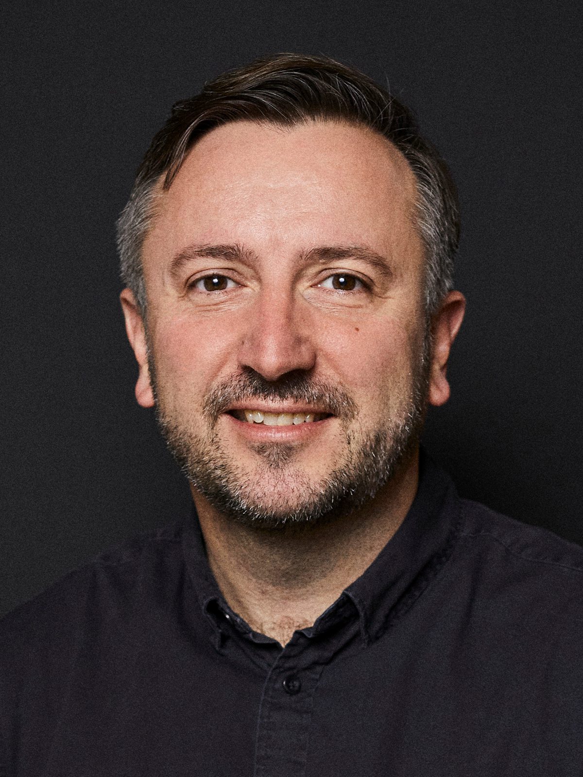 Wayne Portrait Bio